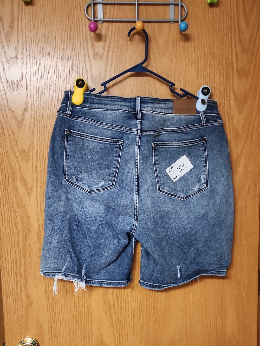 Judy blue Denim High-Rise Distressed Women’s Shorts 2xl number 3515